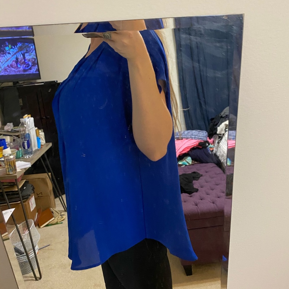 Simple Blue Top - Picture 3 of 5